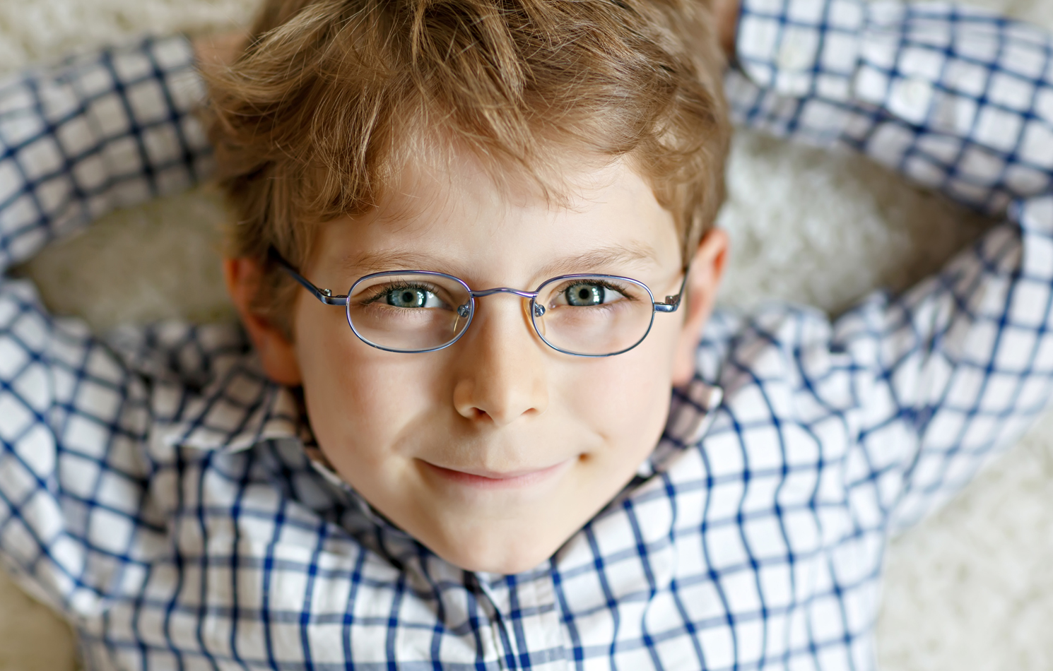 Choosing eyeglasses for children and adolescents?